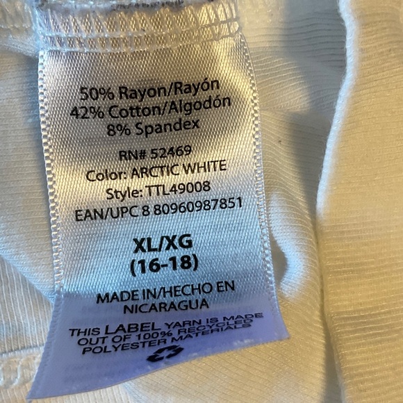 Time and Tru Women's White Long Sleeve Turtleneck Top - Picture 6 of 7